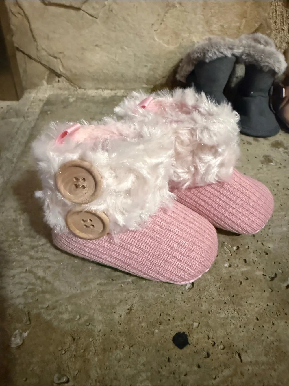 Unbranded Navy Faux Fur Baby Booties - Cozy Indoor Shoes - Picture 10 of 14